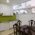 La Estacion بيت شباب *